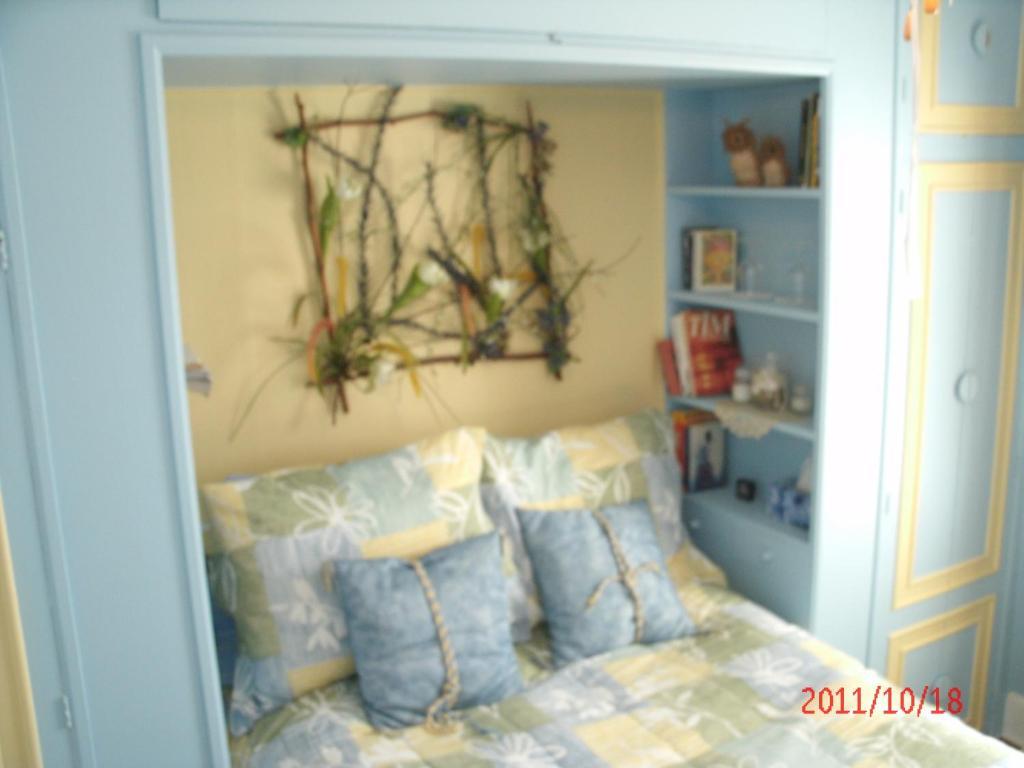 Bed and Breakfast Ici Et Maintenant Мейгог Номер фото