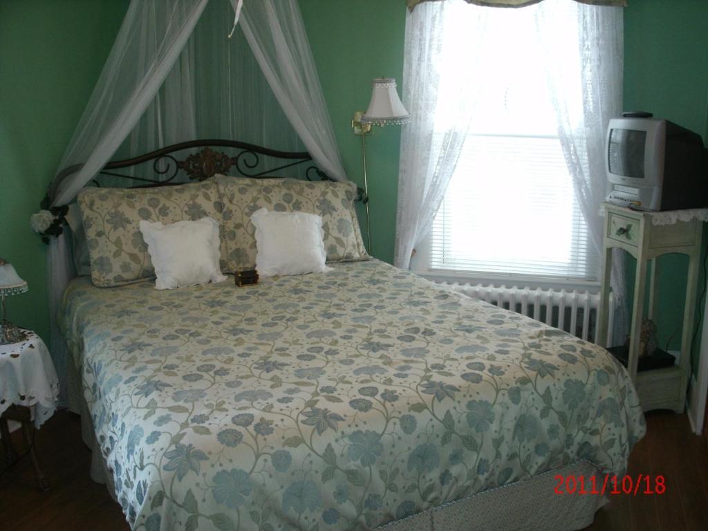 Bed and Breakfast Ici Et Maintenant Мейгог Номер фото